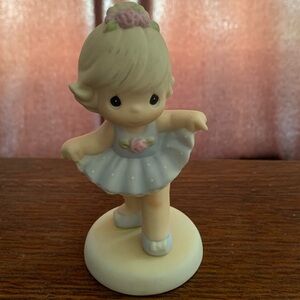 Precious Moments Figurine